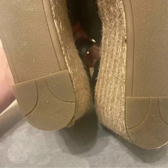 Marc Fisher black suede and leather espadrilles Size 8.5 Excellent condition - Picture 13 of 13